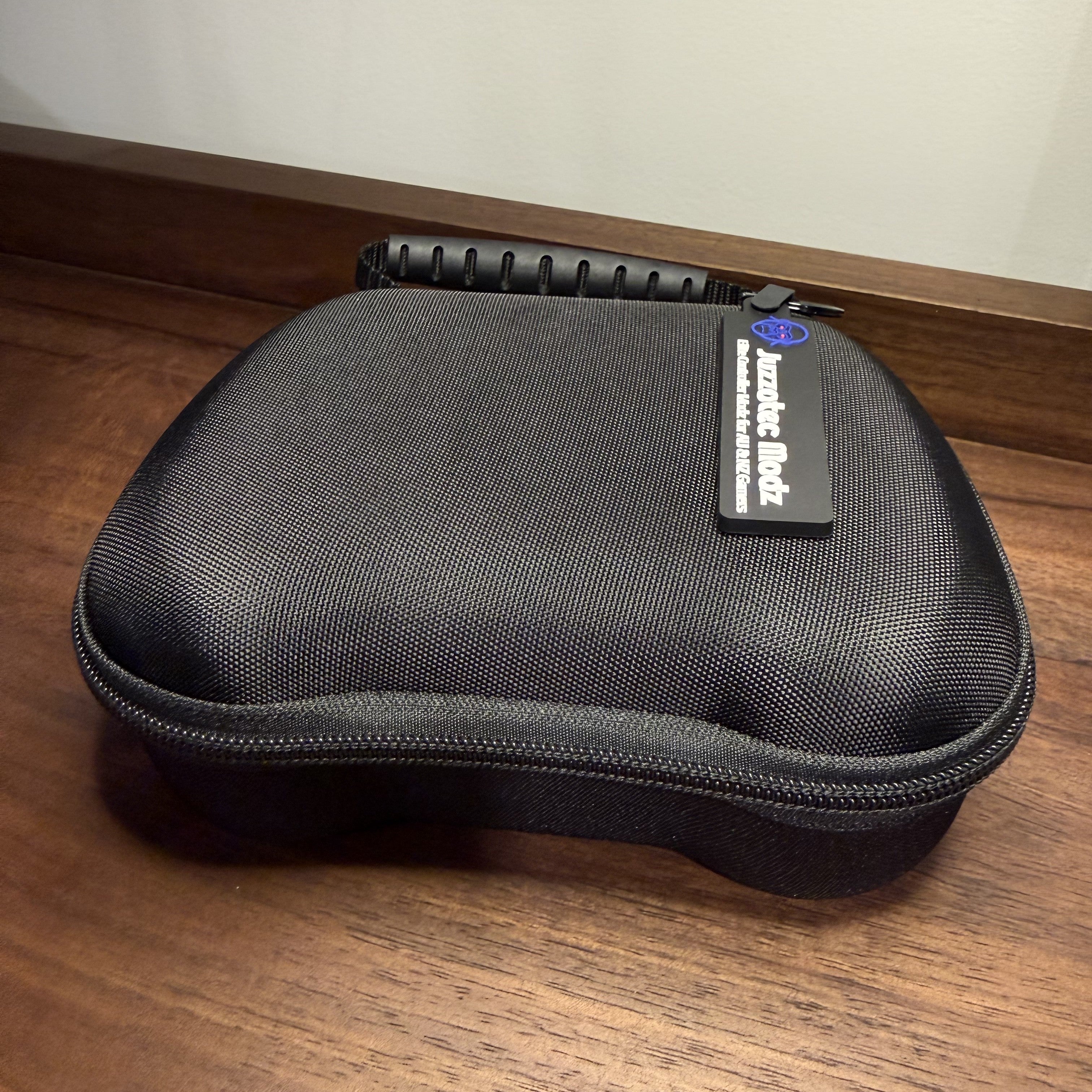 Juzzotec Modz Controller Bag with Key Ring