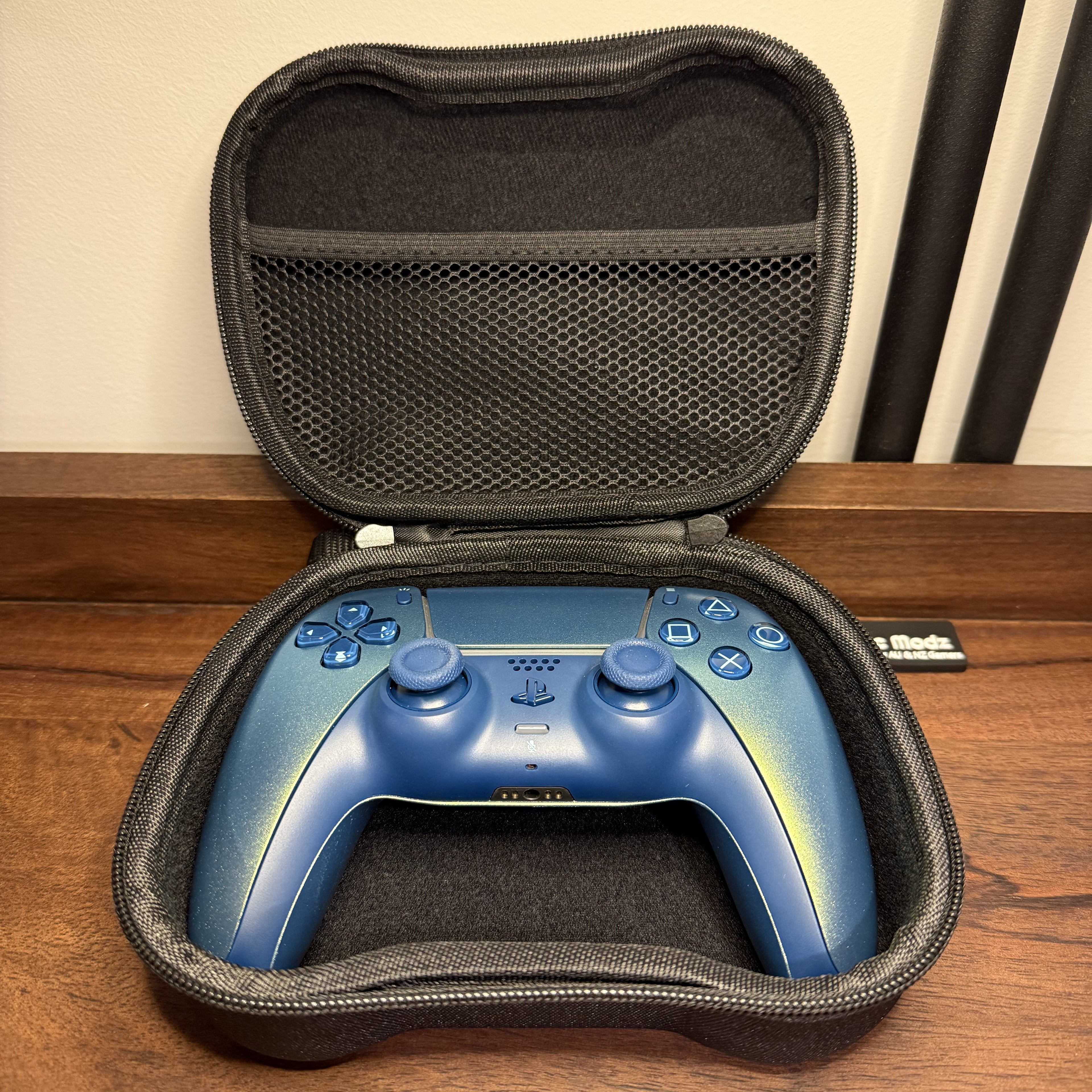 Juzzotec Modz Controller Bag with Key Ring