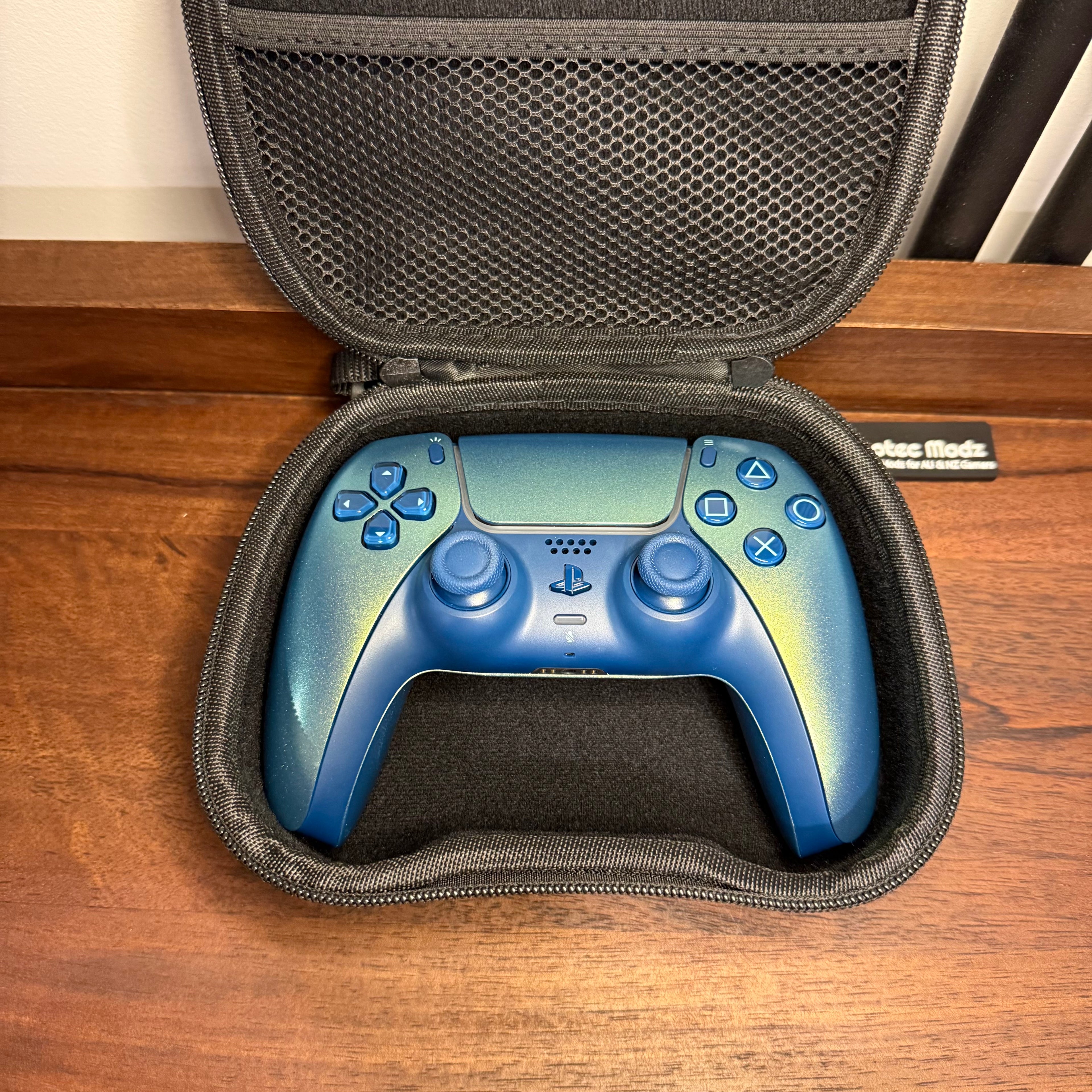 Juzzotec Modz Controller Bag with Key Ring
