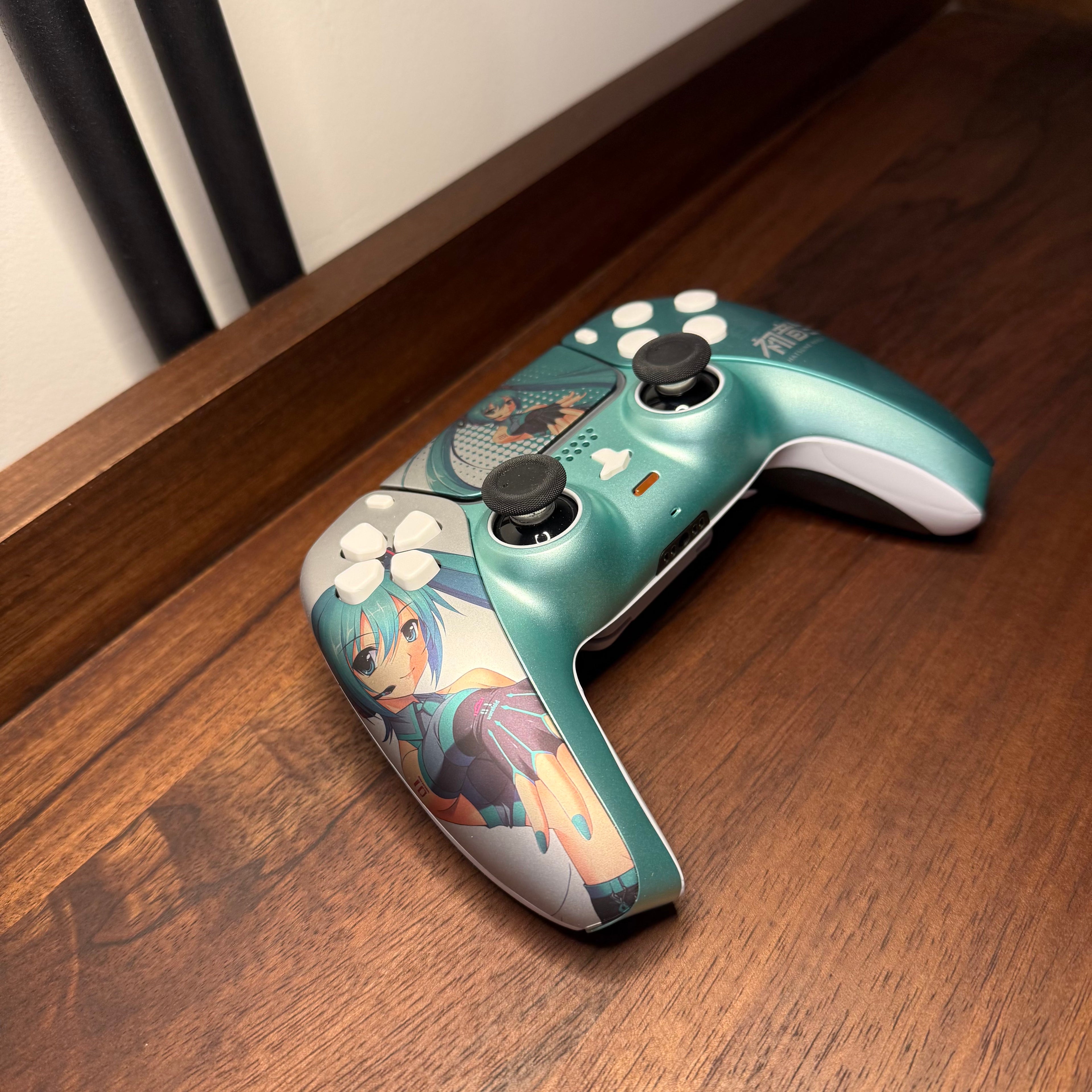 Dualsense FPS Hatsune Miku CV01 Special - TMR Upgraded Controller